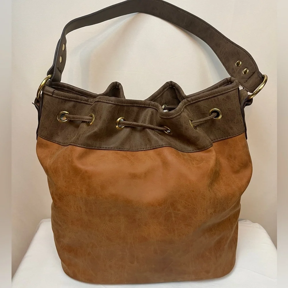 Large Brown Shoulder Bag with Shoulder Strap.